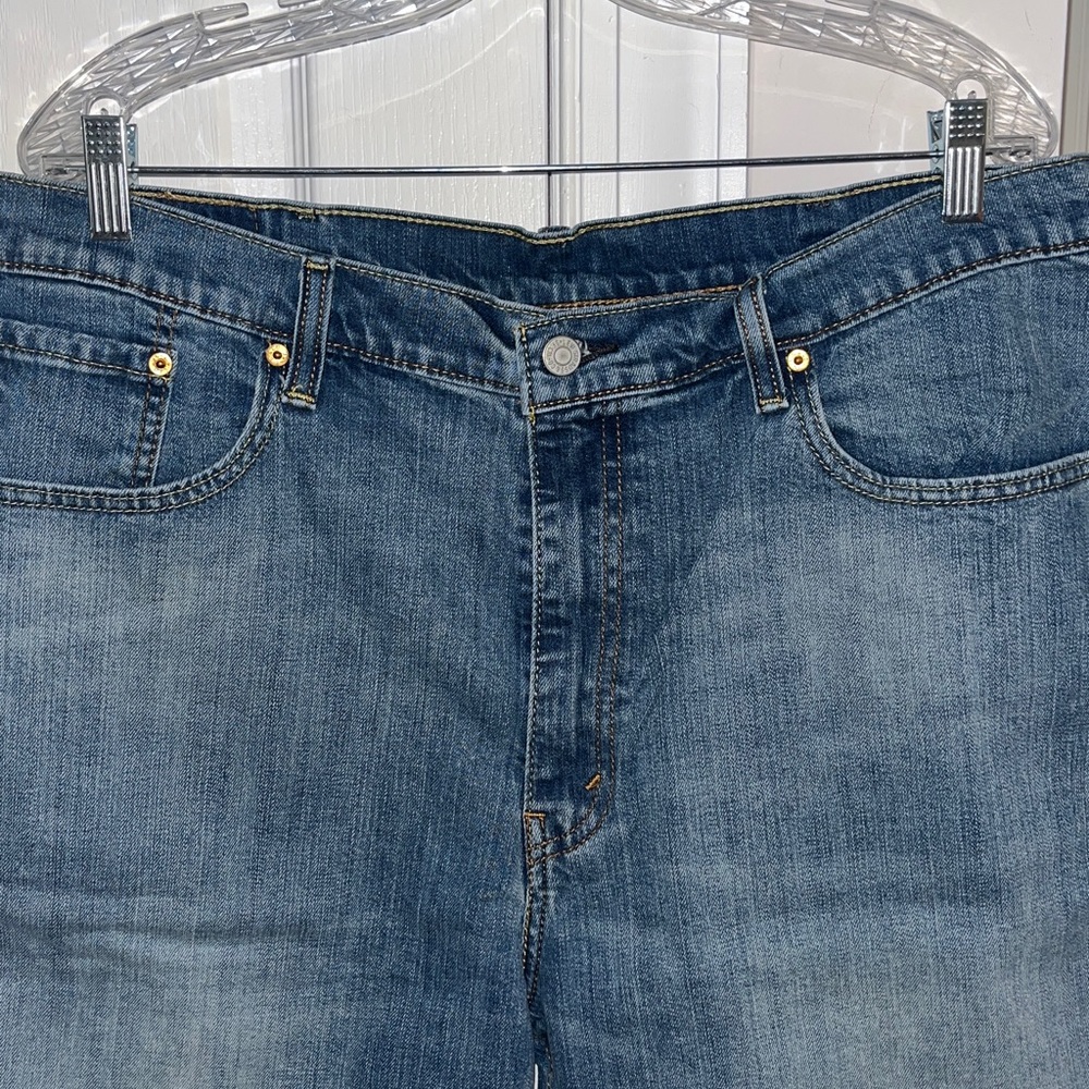 Levi’s 569 denim jean shorts Size 38 - Picture 2 of 7